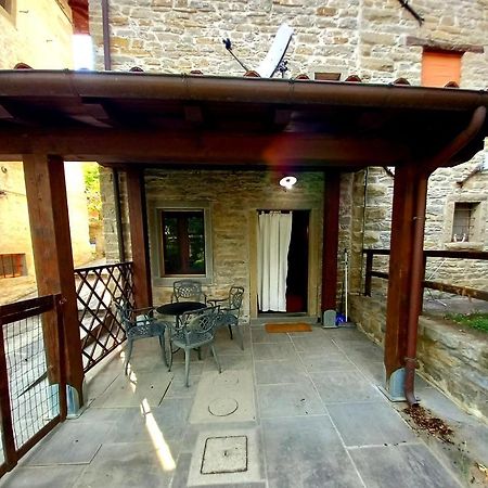 Casina La Quercia Lägenhet Santa Sofia Exteriör bild