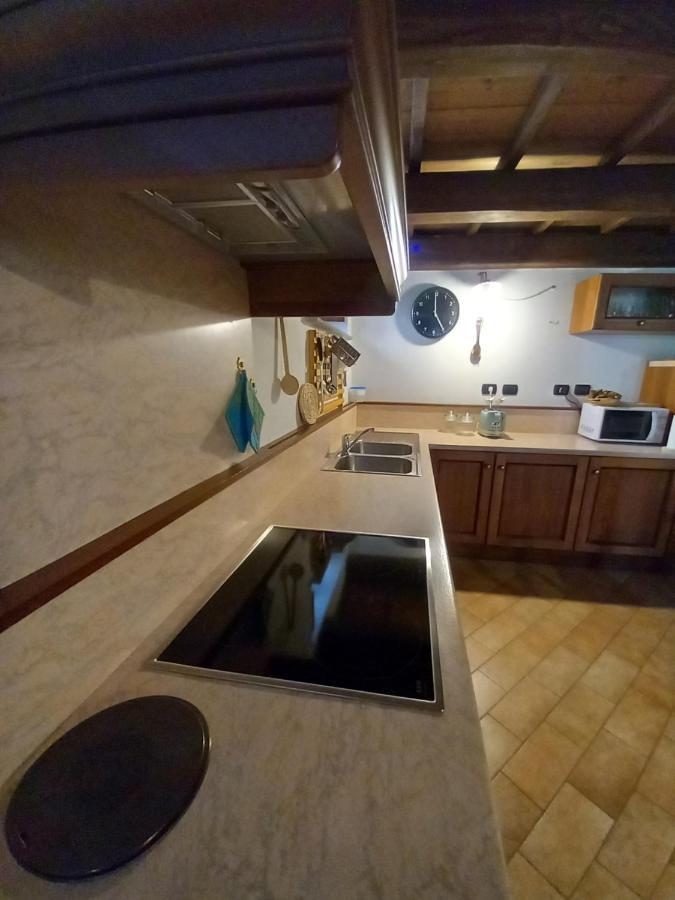 Casina La Quercia Lägenhet Santa Sofia Exteriör bild
