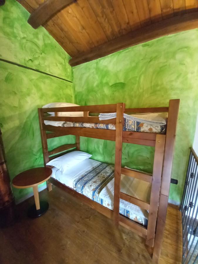 Casina La Quercia Lägenhet Santa Sofia Exteriör bild