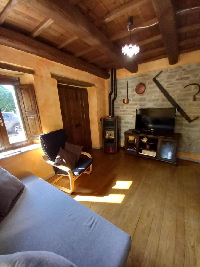 Casina La Quercia Lägenhet Santa Sofia Exteriör bild