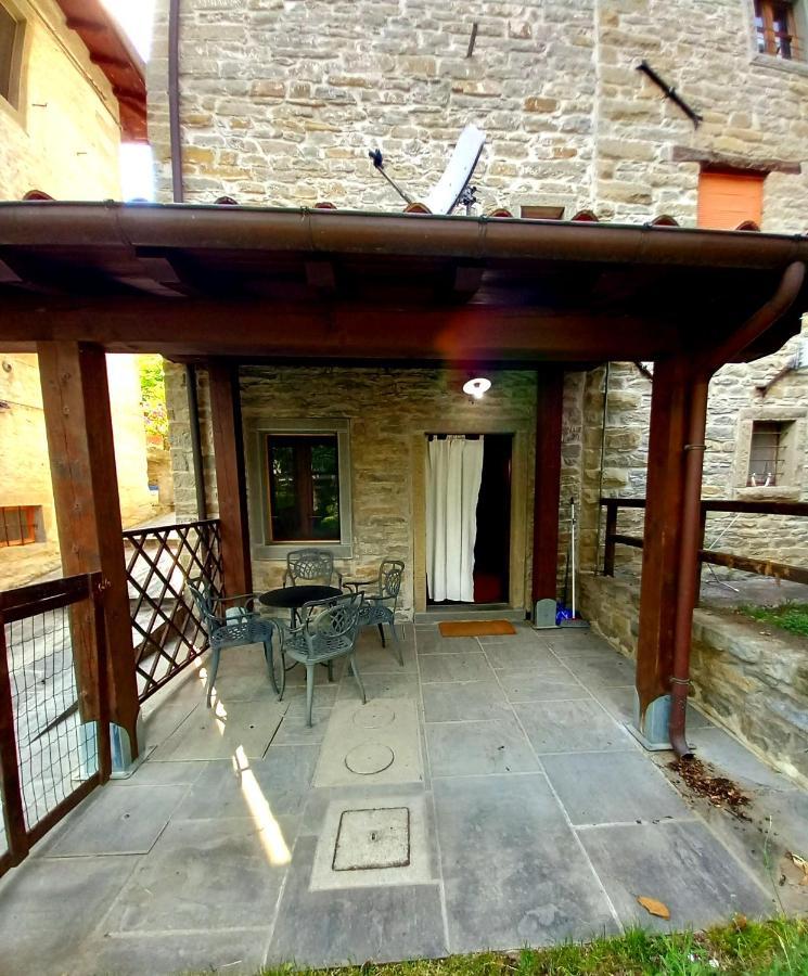 Casina La Quercia Lägenhet Santa Sofia Exteriör bild