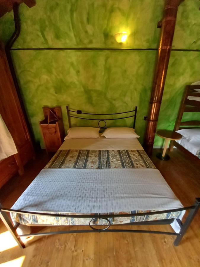 Casina La Quercia Lägenhet Santa Sofia Exteriör bild