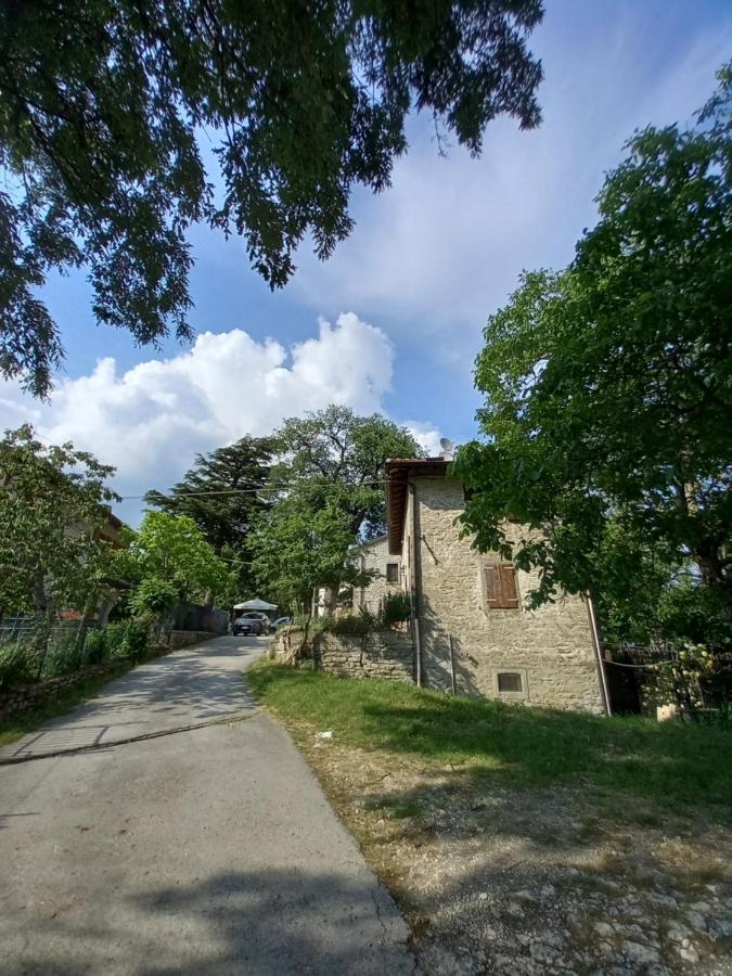 Casina La Quercia Lägenhet Santa Sofia Exteriör bild